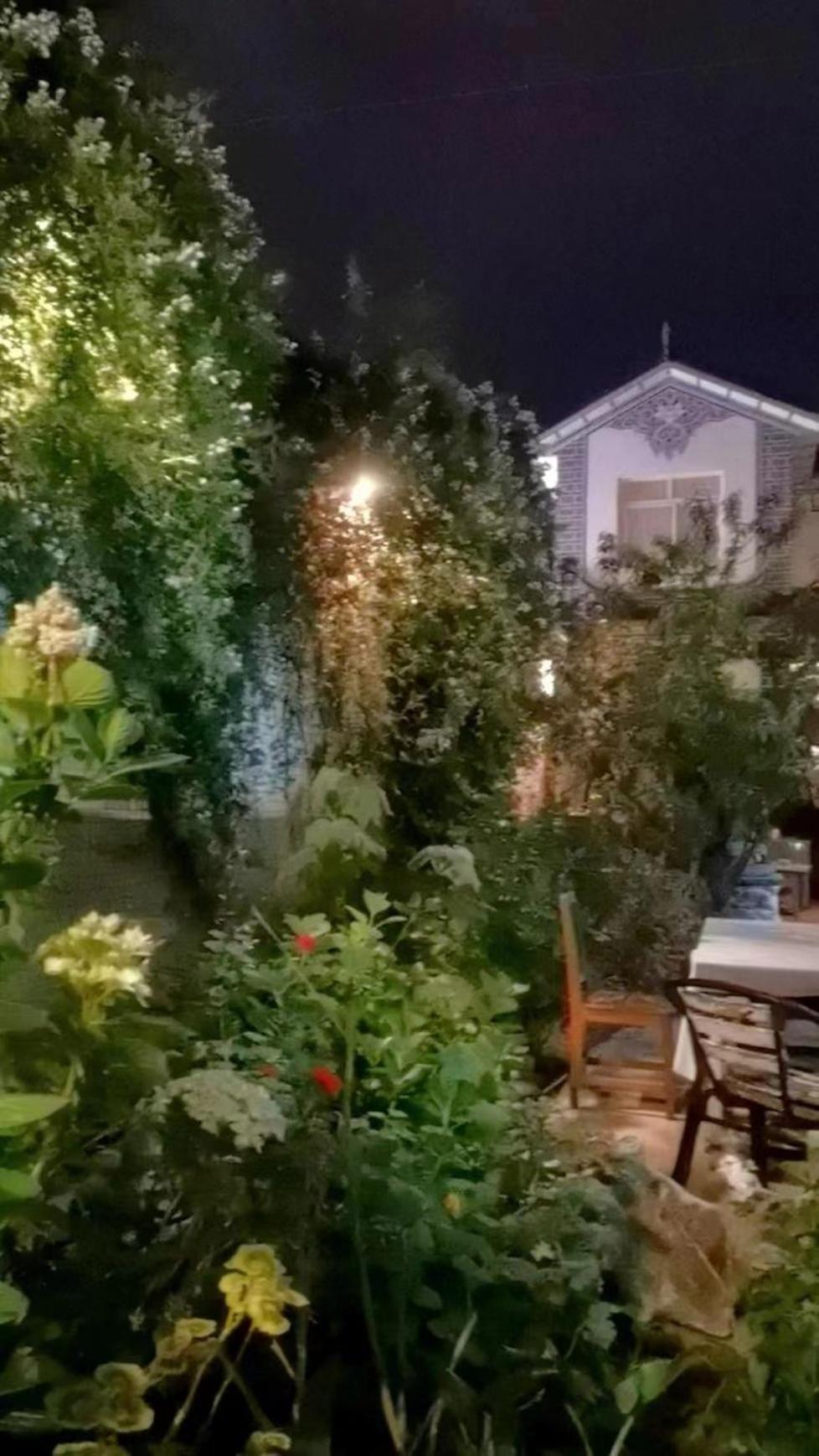 The Lily Pad Inn Далі Екстер'єр фото